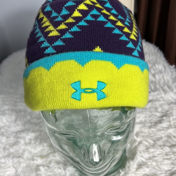 Under Armour Reversible Yellow Purple Turquoise Beanie Ski Winter Cap Toboggan - Picture 4 of 8